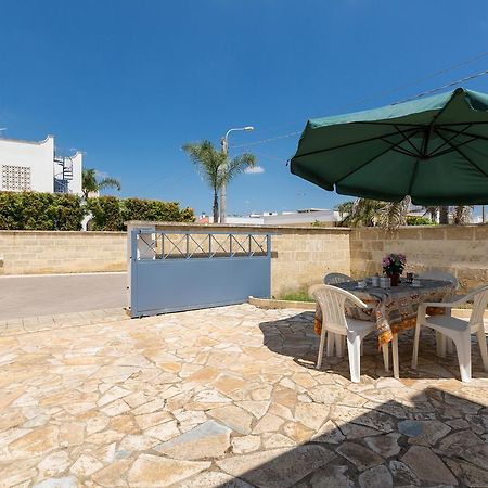 Villino Gemma Celeste By Barbarhouse Torre Lapillo Exterior photo
