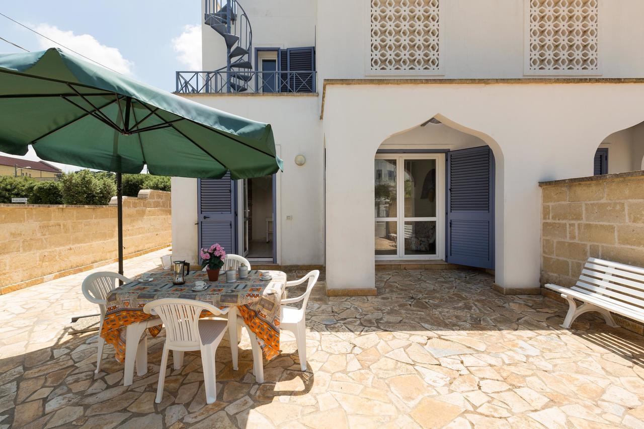 Villino Gemma Celeste By Barbarhouse Torre Lapillo Exterior photo