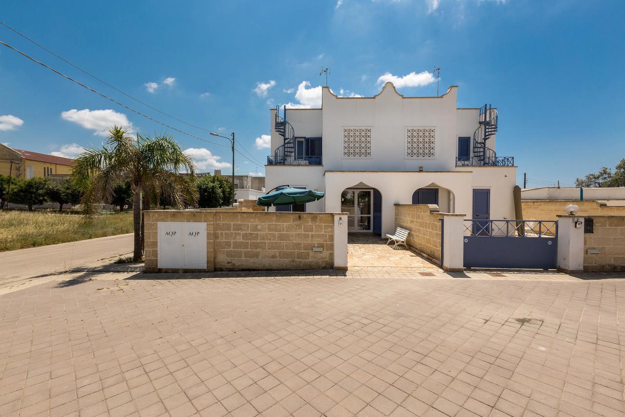 Villino Gemma Celeste By Barbarhouse Torre Lapillo Exterior photo
